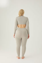 Load image into Gallery viewer, seamless ribbed leggings with contrast zip Dove Grey
