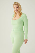 Load image into Gallery viewer, Seamless square neck longsleeve top PISTACHIO
